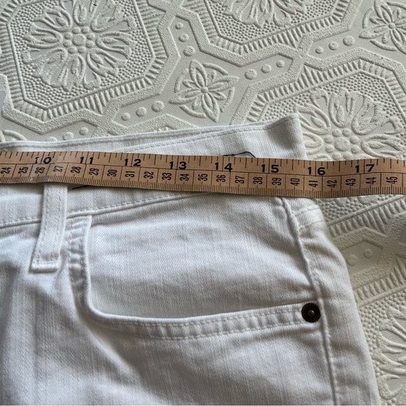 Current Elliott The Fling Slim Boyfriend Jean Sugar White Denim Sz 27 NWT - Picture 15 of 15